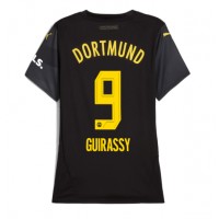 Camisa de Futebol Borussia Dortmund Serhou Guirassy #9 Equipamento Secundário Mulheres 2024-25 Manga Curta